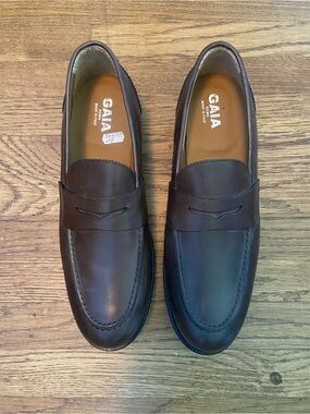 Men's Dark Brown Leather Penny Loafers - Classic Slip-On Style